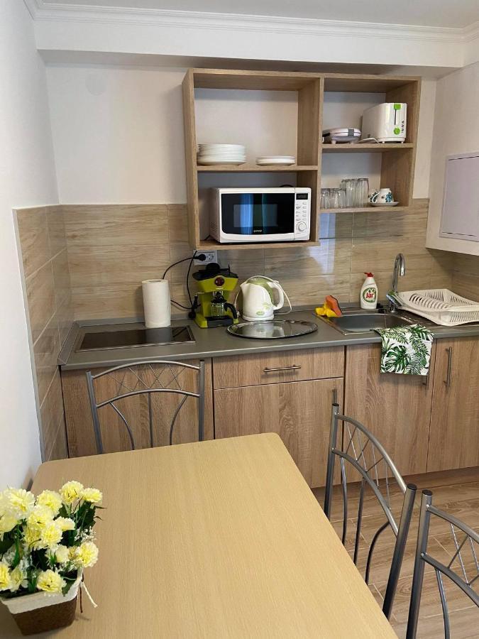 Lilla Vendeghaz Hotell Miskolc Eksteriør bilde